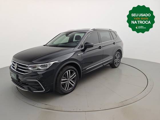 VOLKSWAGEN TIGUAN 2.0 300 TSI GASOLINA ALLSPACE R-LINE AUTOMÁTICO VOLKSWAGEN TIGUAN 2.0 300 TSI GASOLINA ALLSPACE R-LINE AUTOMÁTICO